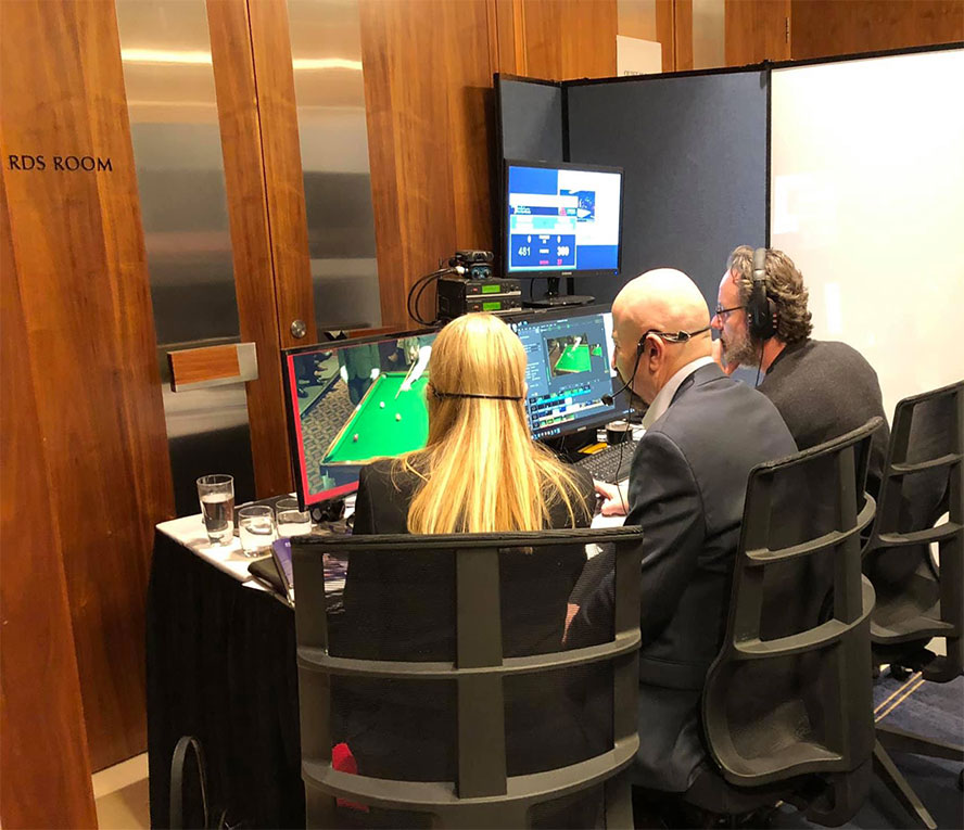 Tammy Lindrum with Robby Foldvari in the commentary box during the 2019 World Billiards final
