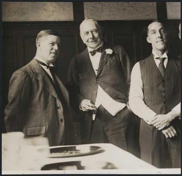 Walter Lindrum, Lord Lonsdale (Hugh Lowther) and Tom Newman