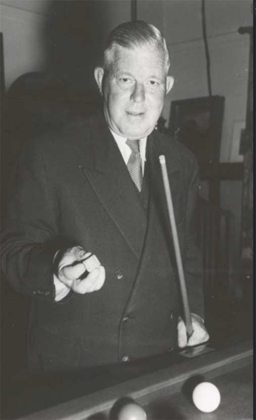 Walter Lindrum practising at home before the Goodwill tour of south-east Asia