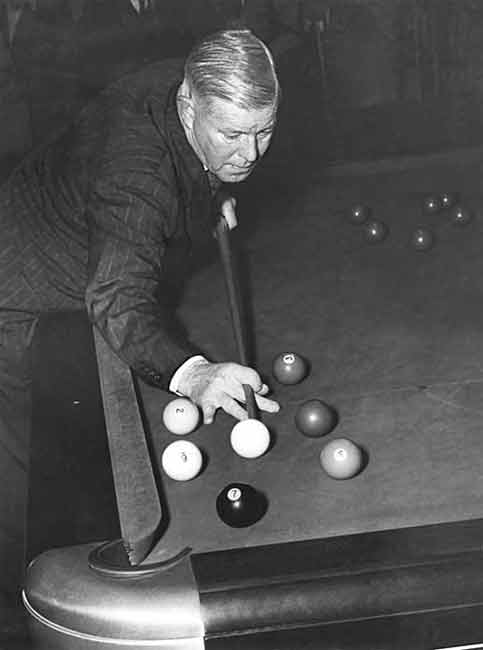 Walter Lindrum playing 8-Ball