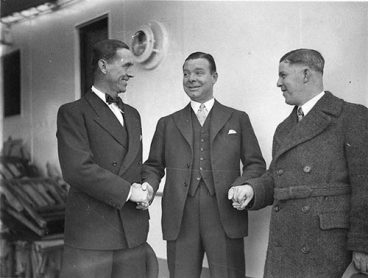 Left to right: Clark McConachy, Joe Davis, Walter Lindrum in Australia for the 1934 World Championship