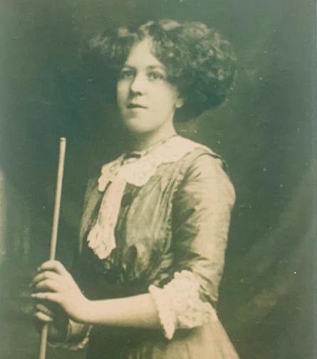 Ruby Roberts - Australian Professional Billiards player before the First World War
